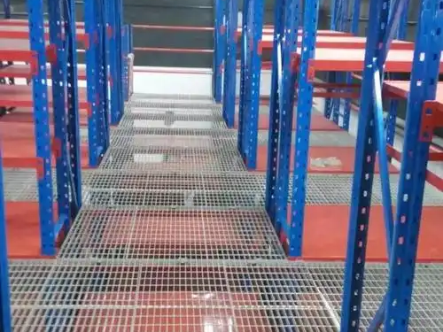 阁楼货架